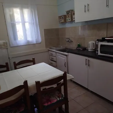 Vanilla House פאלאוקסטריצה